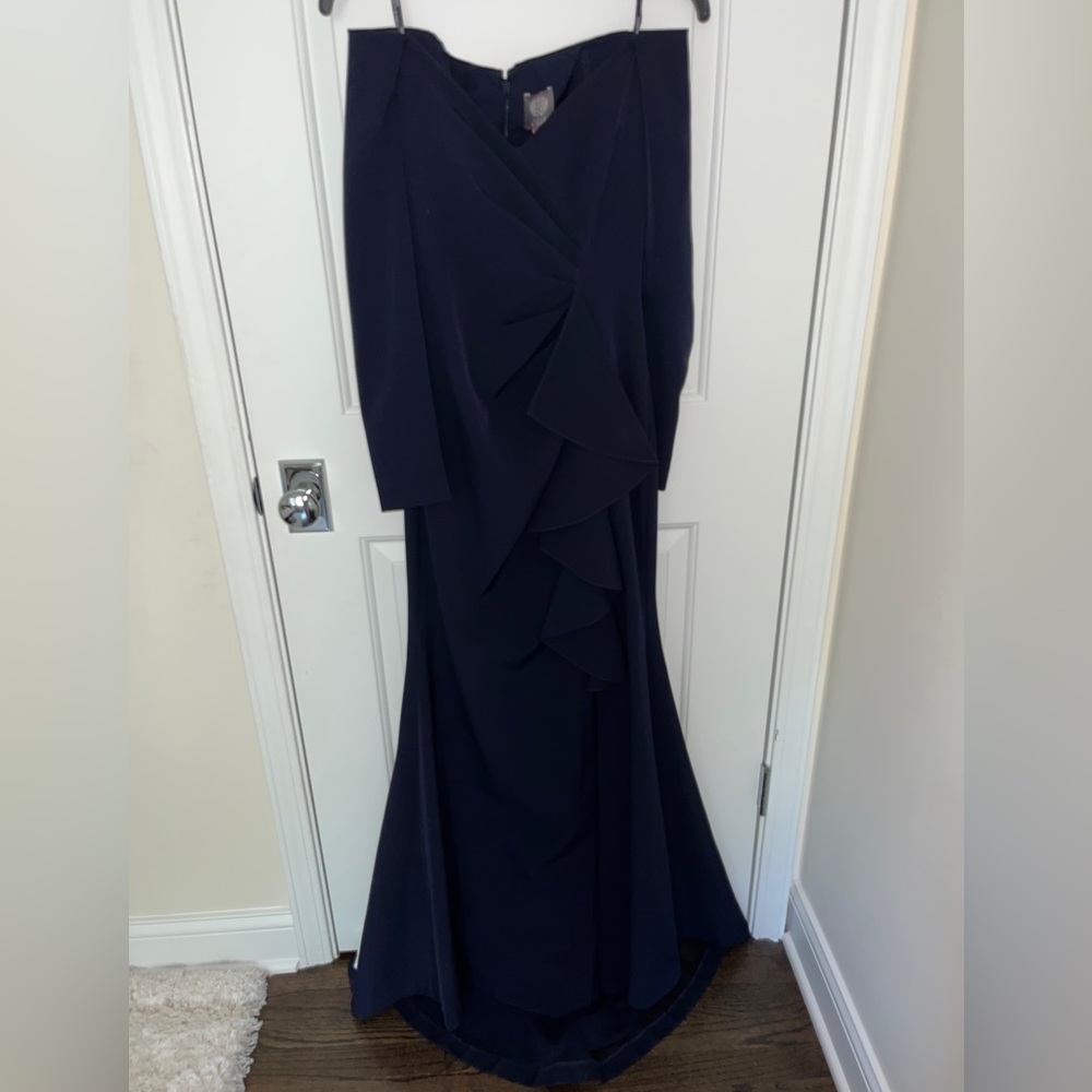 Vince Camuto off the shoulder navy gown. Size 2. NWT.